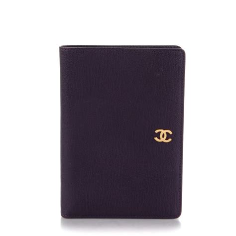 chanel bi fold wallet.